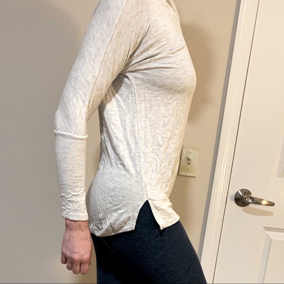 O’Neill cream hoodie sweatshirt top XS - Picture 6 of 8